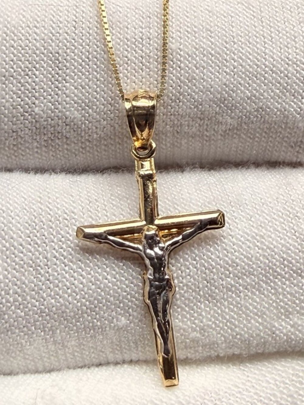 14K Two Tone Gold Crucufix Pendant With 0.8mm Box Chain - 18 inch